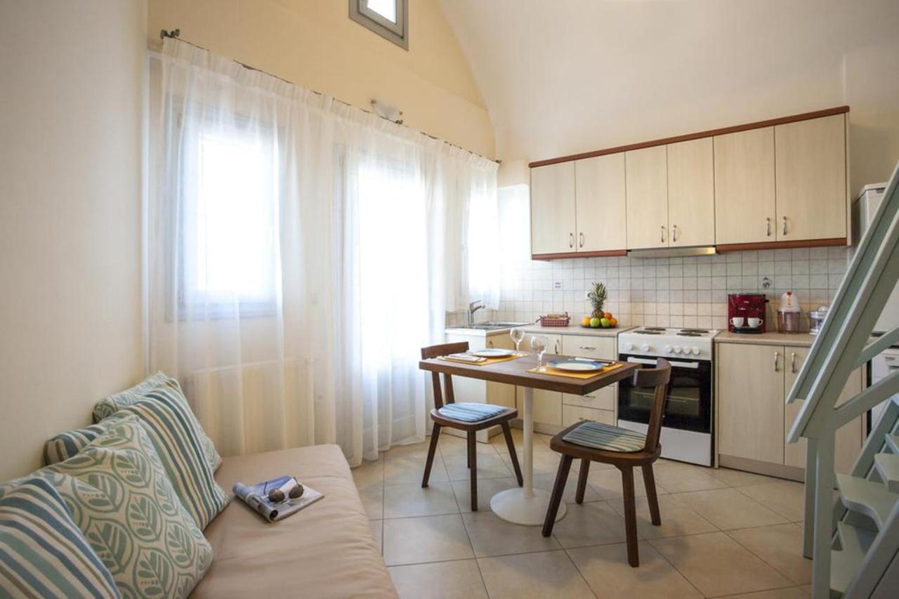 Santorini Med Homes - Sunday Apartment Messaria  Exterior photo