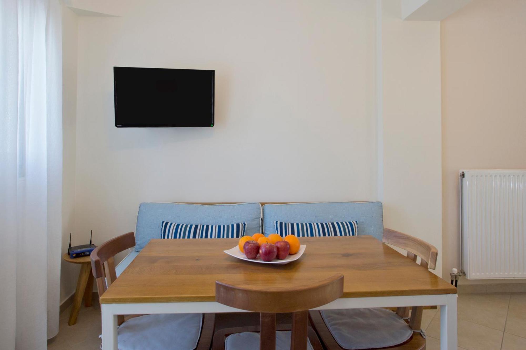 Santorini Med Homes - Sunday Apartment Messaria  Exterior photo